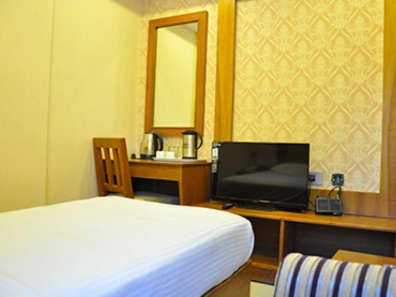 Hotel The Vijay Park - Airport Chennai Exterior foto